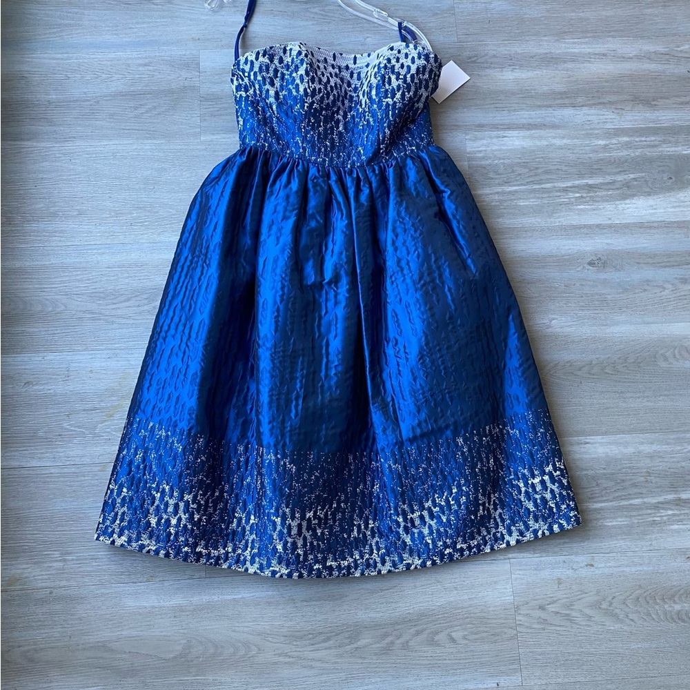 Elegant Blue Strapless Dress